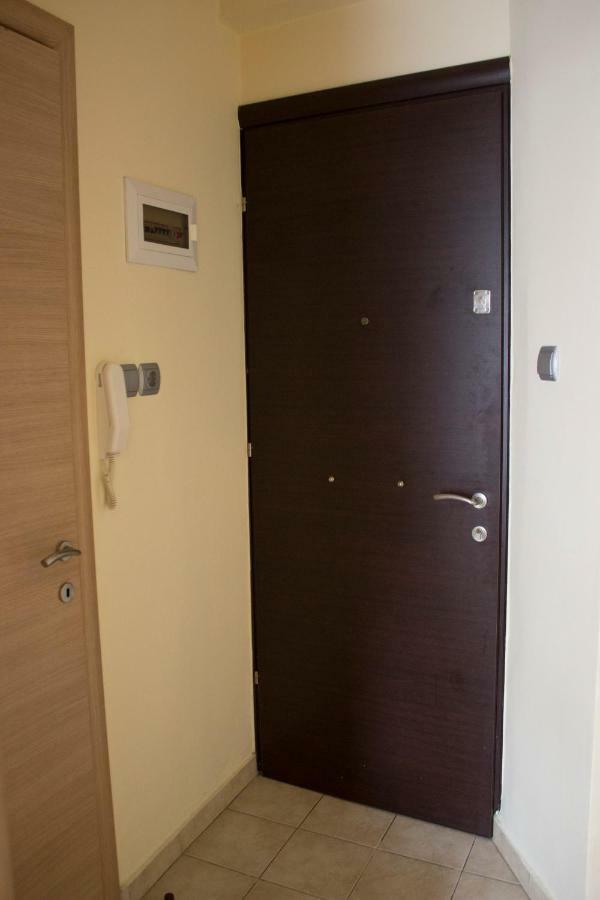 Cute Apartment In The Center Of The City Larissa Luaran gambar